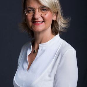 Cécile Viniane